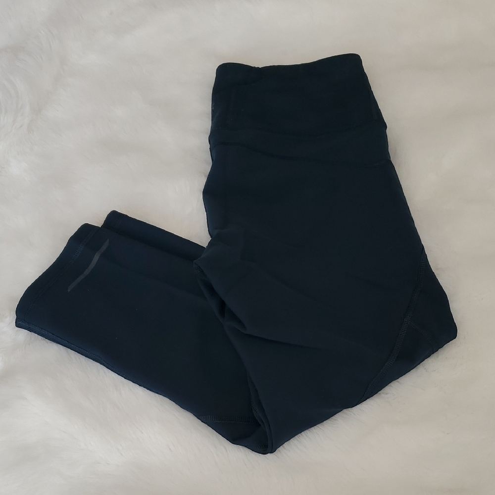 ATHLETA Scuptex 3/4 Inch Leggings - Royal Blue EUC